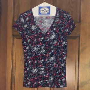 Lilly Pulitzer Michele V-neck tee in “Sparks Fly”